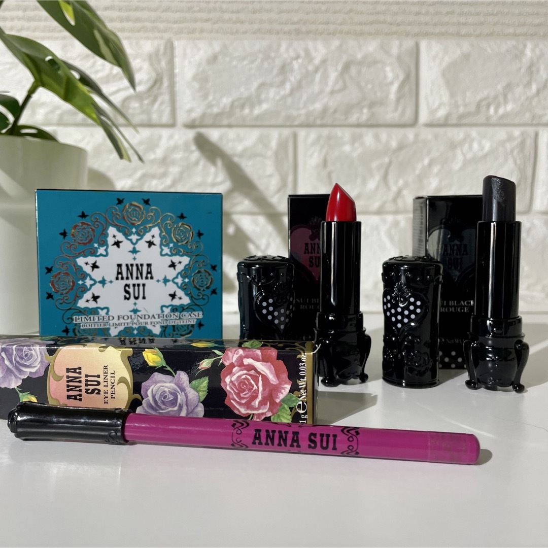 ANNA SUI(アナスイ)のANNA SUI＞  スイ　ブラック　ルージュ　S400 他　セット売り コスメ/美容のベースメイク/化粧品(口紅)の商品写真