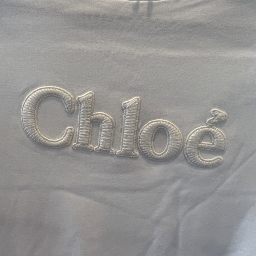 Chloe(クロエ)の【新品】Chloe 長袖Tシャツ ロンT ロゴ刺繍 12Y 152cm相当 レディースのトップス(Tシャツ(半袖/袖なし))の商品写真