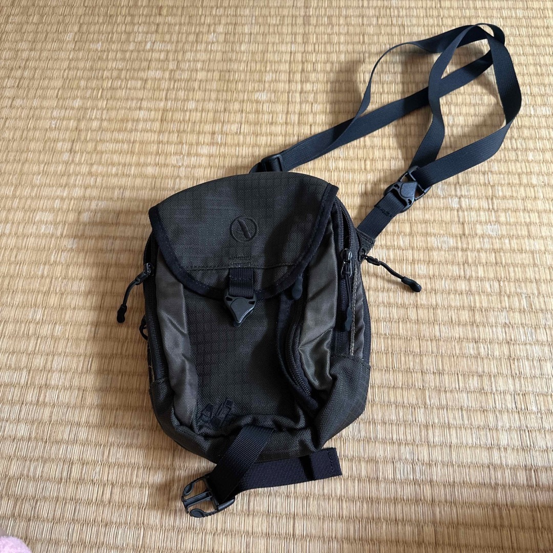 AIGLE(エーグル)のエーグルポーチ メンズのバッグ(ウエストポーチ)の商品写真