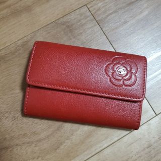 シャネル(CHANEL)のCHANEL カメリア型押し 名刺入れ 小銭入れ　シャネル(財布)