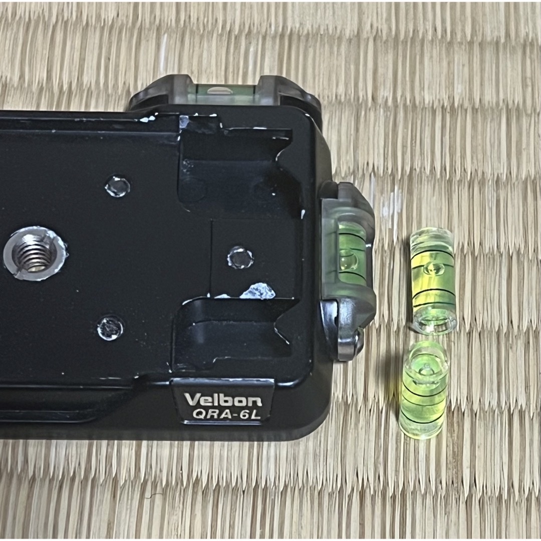 Velbon(ベルボン)のベルボンの三脚、自由雲台用の水平器　2個セット スマホ/家電/カメラのカメラ(その他)の商品写真