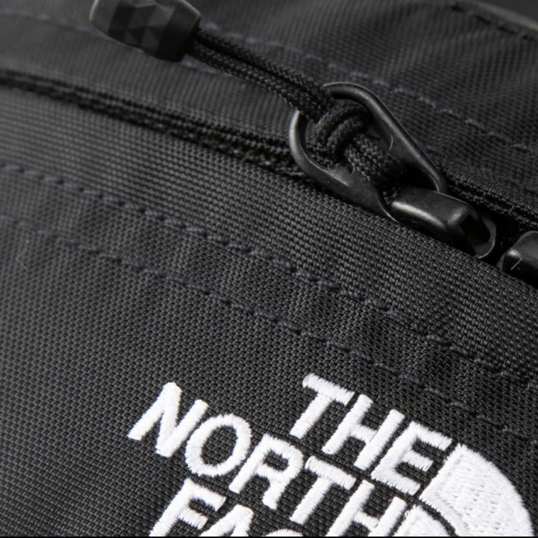 THE NORTH FACE(ザノースフェイス)のノースフェイス ボディバッグ SWEEP スウィープ 黒 新品　NM72304 メンズのバッグ(ウエストポーチ)の商品写真