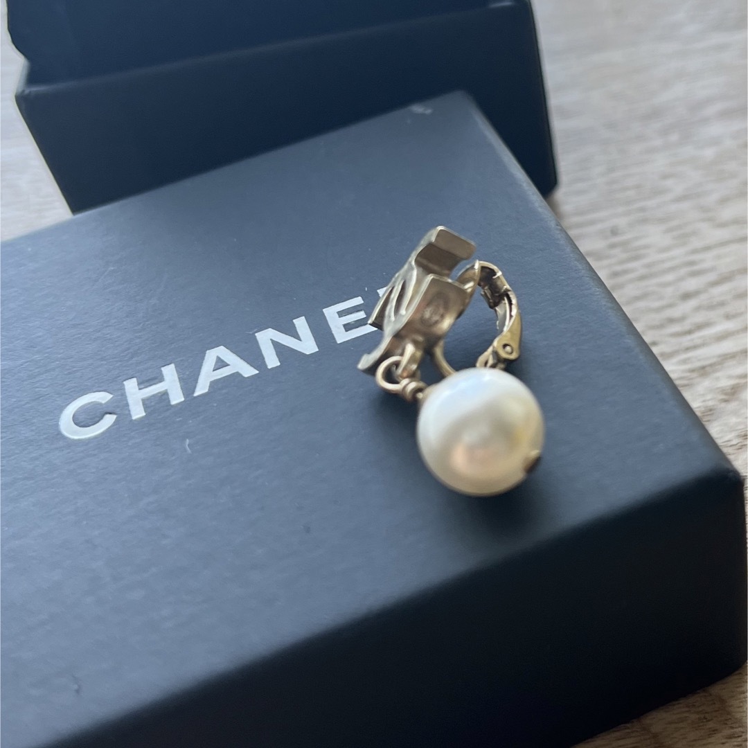 CHANEL - CHANEL 片耳イヤリングの通販 by lemon's shop｜シャネルなら ...