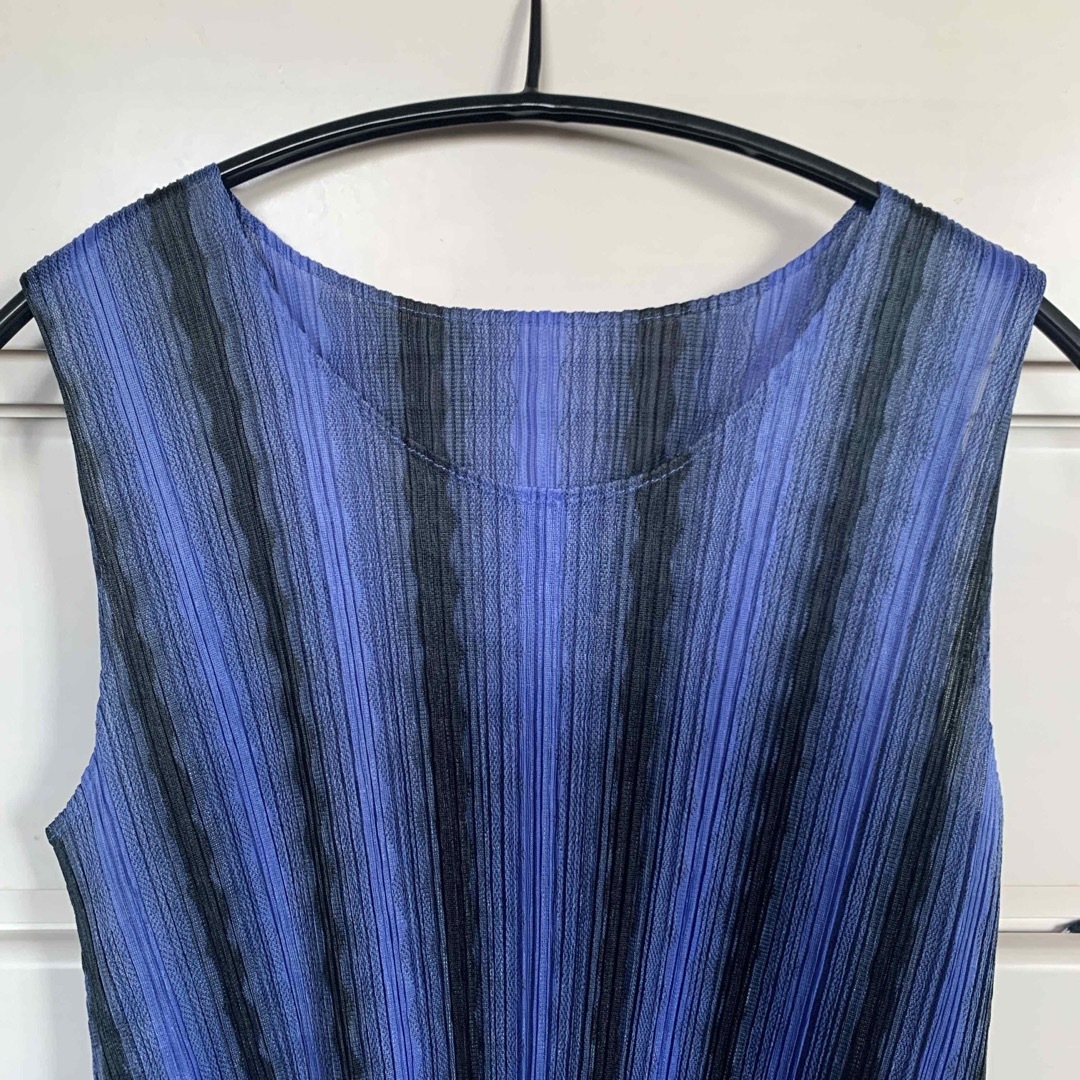 PLEATS PLEASE ISSEY MIYAKE(プリーツプリーズイッセイミヤケ)のプリーツプリーズチュニックサイズ3 レディースのトップス(チュニック)の商品写真