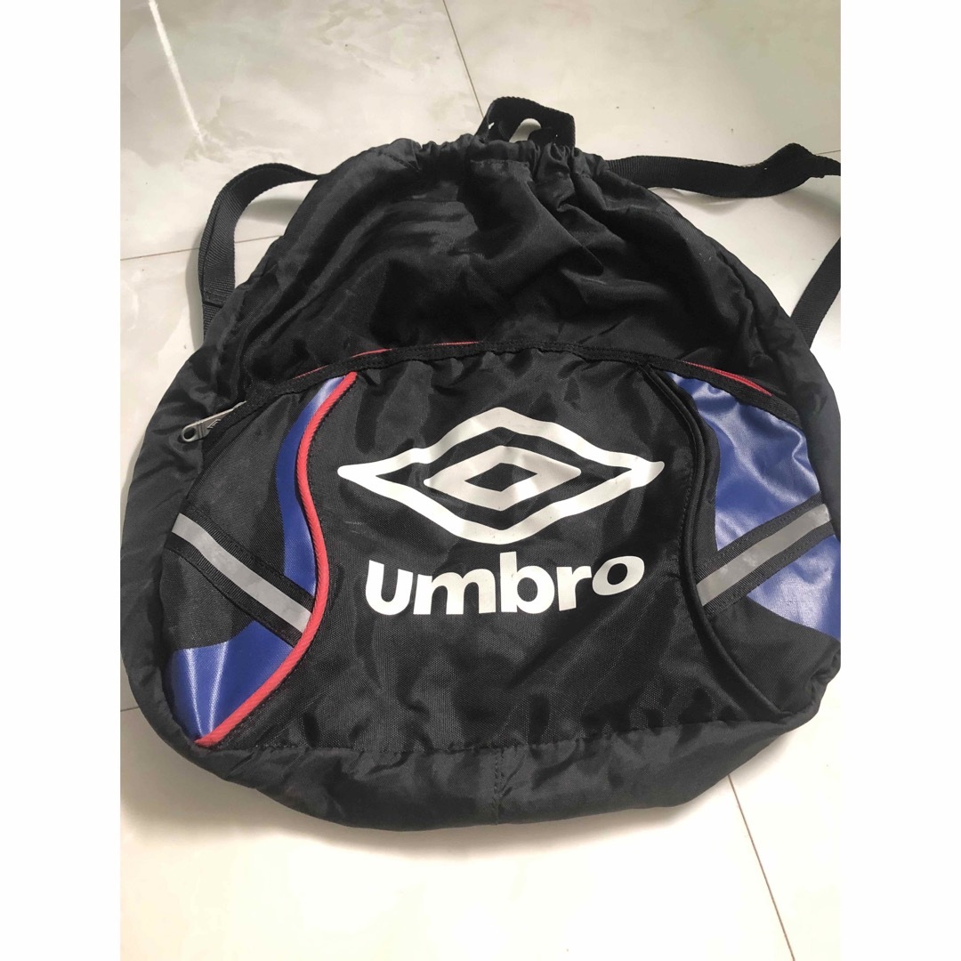 UMBRO(アンブロ)のナップザック　アンブロ　送料込み キッズ/ベビー/マタニティのこども用バッグ(リュックサック)の商品写真