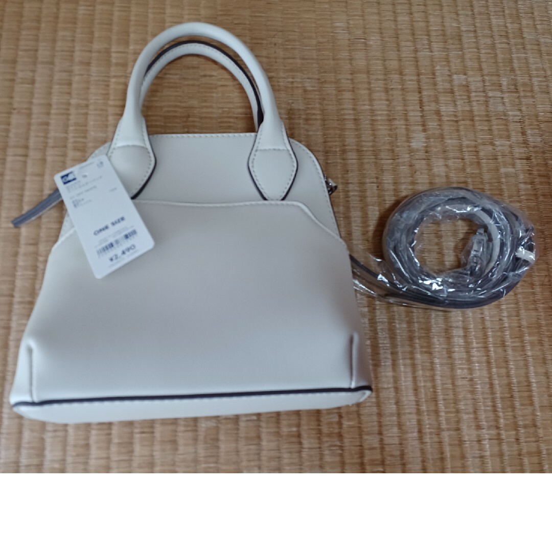 GU(ジーユー)のGU　ショルダーバッグ レディースのバッグ(ショルダーバッグ)の商品写真