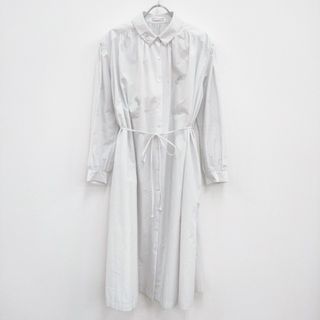 ミナペルホネン(mina perhonen)のmina perhonen choucho コットンシルク ストライプシャツワンピース aaa3930 定価77000円 22AW ライトグレー ミナペルホネン【中古】3-0720M♪(ロングワンピース/マキシワンピース)