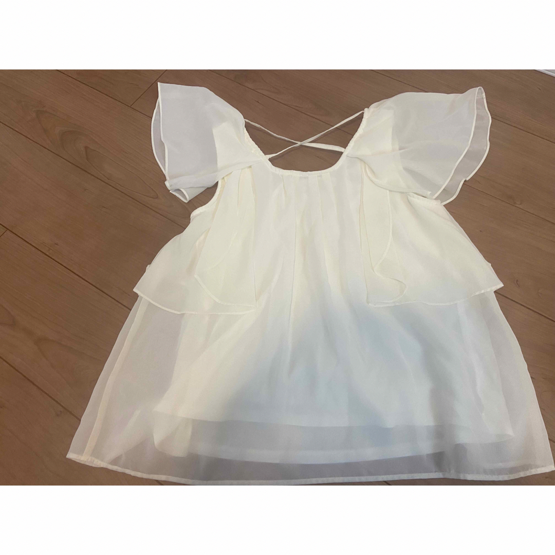 PAGEBOY(ページボーイ)のpageboy シフォントップス　ホワイト　 レディースのトップス(シャツ/ブラウス(半袖/袖なし))の商品写真