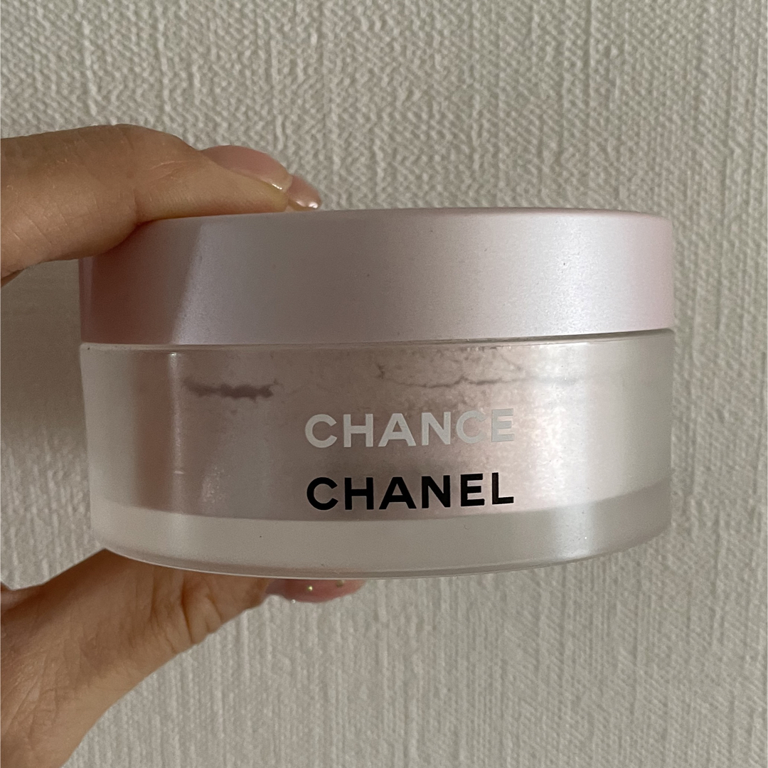 CHANEL(シャネル)のCHANEL チャンス　フレグランス パウダー  コスメ/美容のボディケア(ボディパウダー)の商品写真