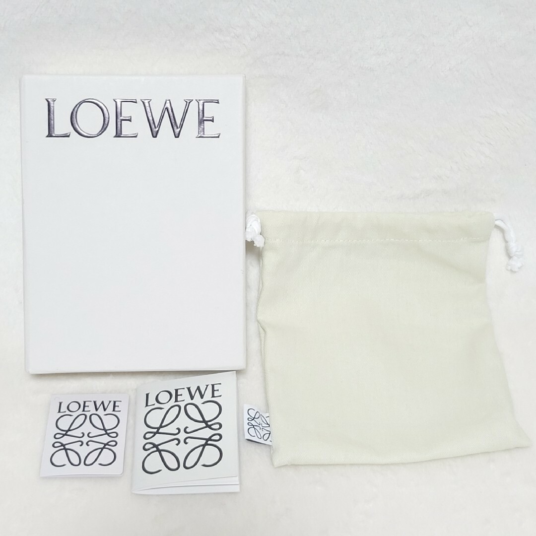 LOEWE(ロエベ)の【美品 箱付き】ロエベ　トライフォールド 三つ折り財布 ウォレット アナグラム レディースのファッション小物(財布)の商品写真