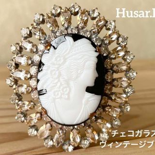 ビンテージ/チェコガラス/ガラスカメオ/ブローチ/Husar.D刻印/ブラック