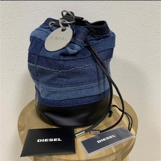 ディーゼル(DIESEL)の新品　DIESEL ディーゼル レディース デニム地 筒型 ショルダーバッグ  (小道具)