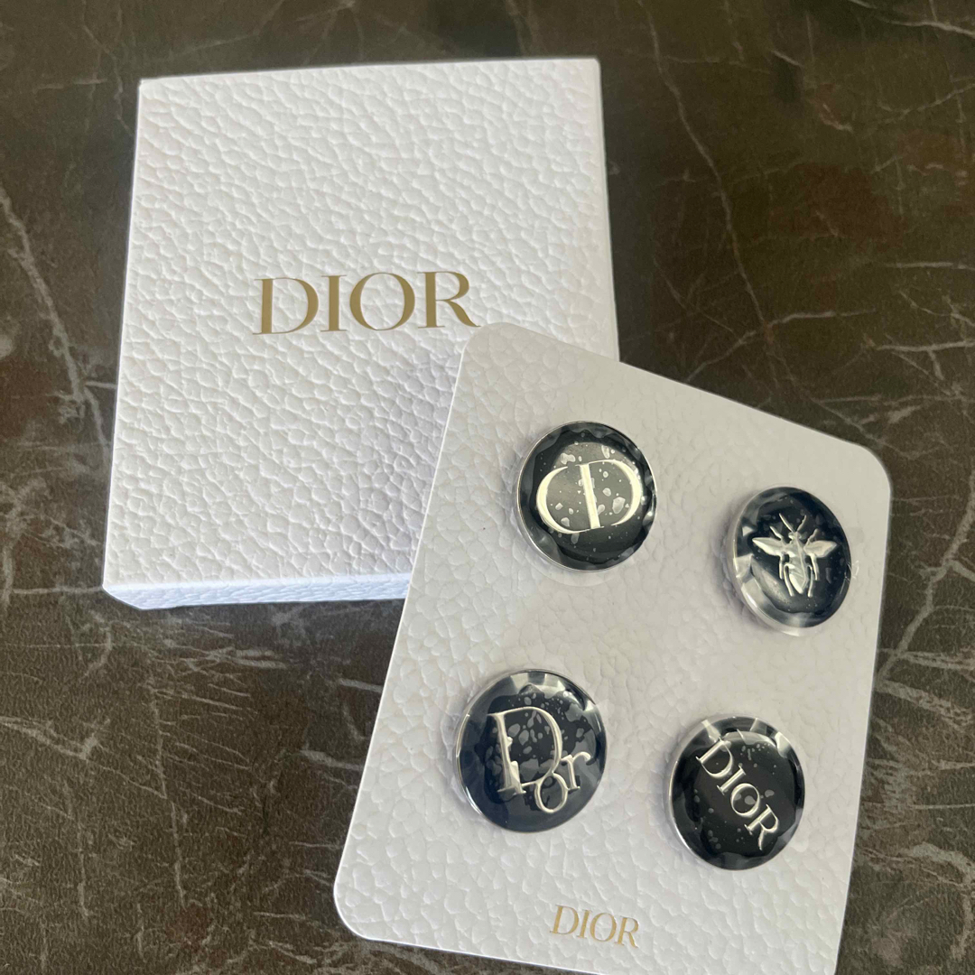 Dior(ディオール)のDior ディオール ノベルティ バッジ レディースのファッション小物(その他)の商品写真