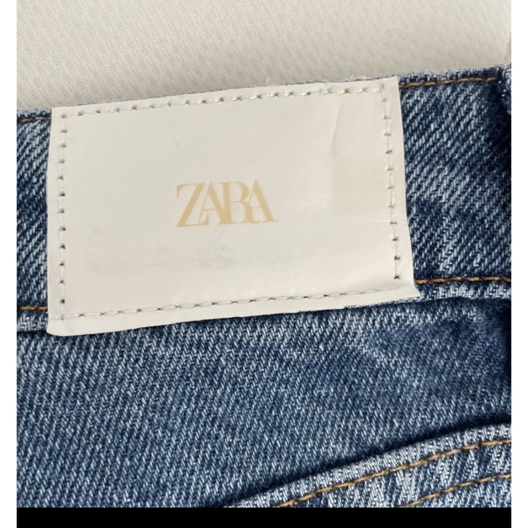 ZARA(ザラ)のZARA32ハイライズストレートジーンズ レディースのパンツ(デニム/ジーンズ)の商品写真