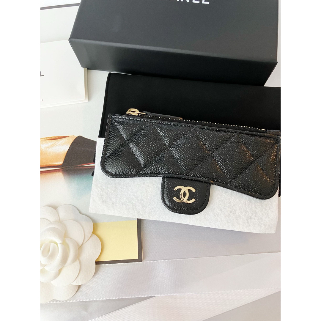 【新品!未使用】CHANEL フラグメントケース カードケース 財布黒 【新品!未使用】CHANEL フラグメントケース カードケース 財布黒