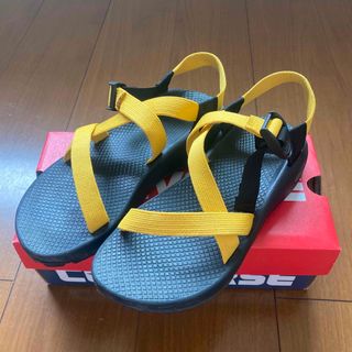 チャコ(Chaco)のchaco サンダル　黄色(サンダル)