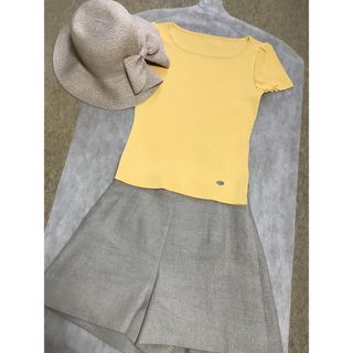 フォクシー(FOXEY)のFOXEY フォクシー　リネンショート　　ベージュ　未使用　最終セール　(ショートパンツ)