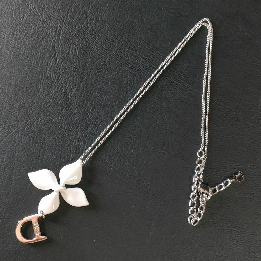 【極美品】Dior ディオール ネックレス ホワイト花 シルバー Dロゴチャーム