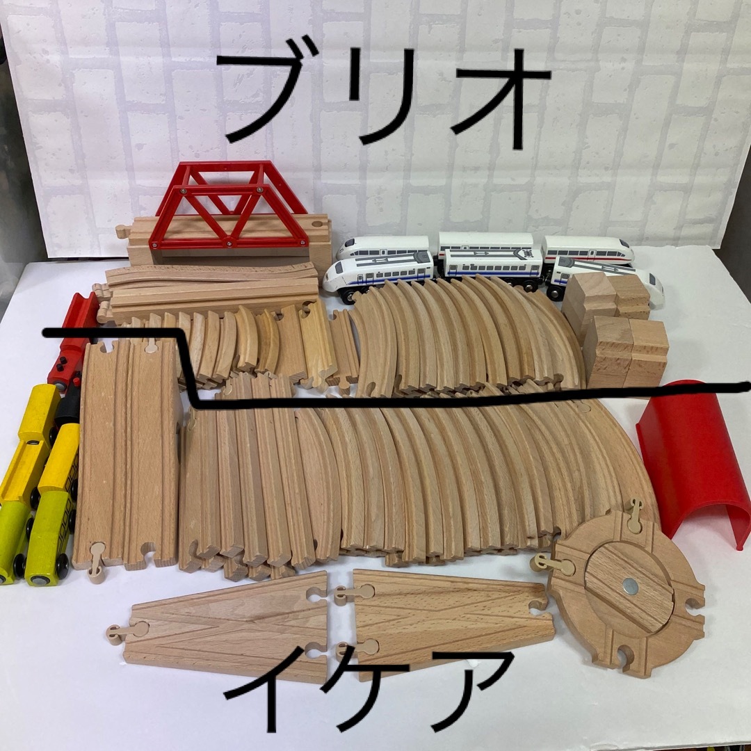 BRIO(ブリオ)のブリオ　イケア　木製レール　電車　セット　brio ikea キッズ/ベビー/マタニティのおもちゃ(電車のおもちゃ/車)の商品写真