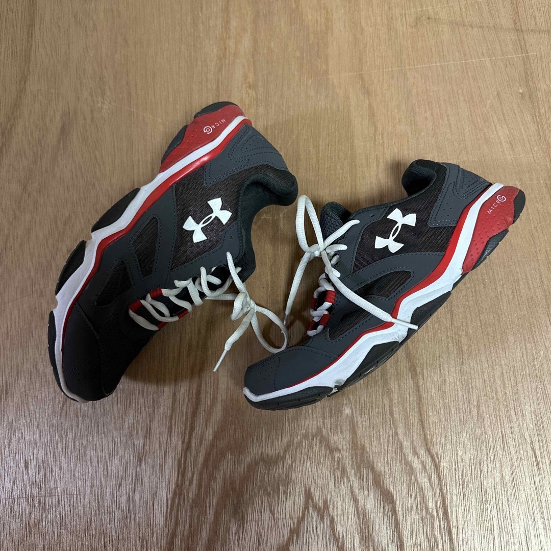 UNDER ARMOUR - アンダーアーマー 美品 micro トレーニングシューズ
