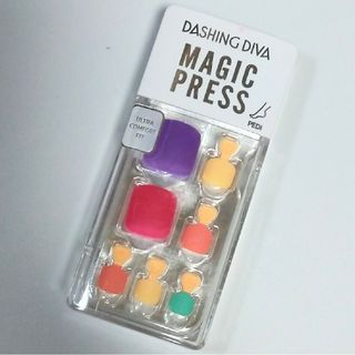 新品390 DASHING DIVA ダッシングディバ マジックプレス 付け爪(つけ爪/ネイルチップ)