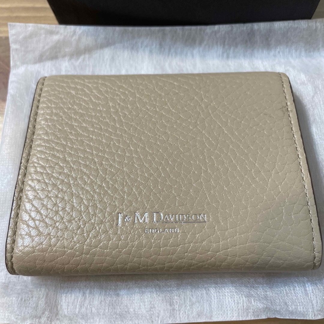 J&M DAVIDSON 三つ折り財布　ベージュ　スタッズ　極美品