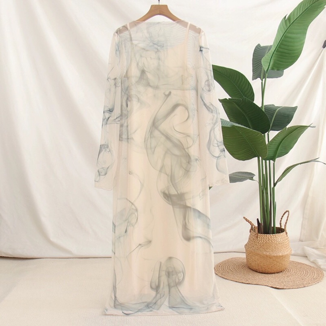 Ameri VINTAGE(アメリヴィンテージ)のAmeri CURL OF SMOKE SHEER DRESS レディースのワンピース(ロングワンピース/マキシワンピース)の商品写真