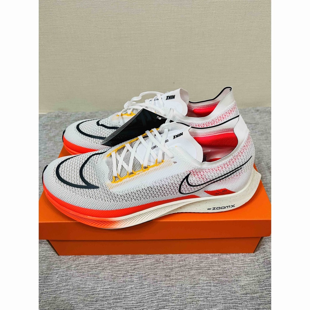 【新品】28.5㎝ ナイキ ズームX ストリークフライ ホワイト 【新品】28.5㎝ ナイキ ズームX ストリークフライ ホワイト