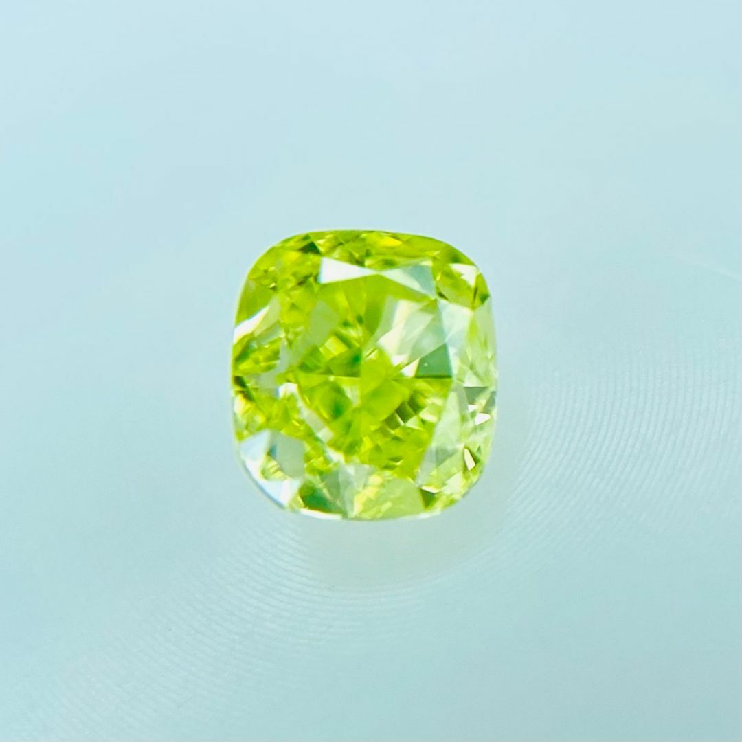 FANCY INTENSE YELLOW GREEN 0.243ct X 2