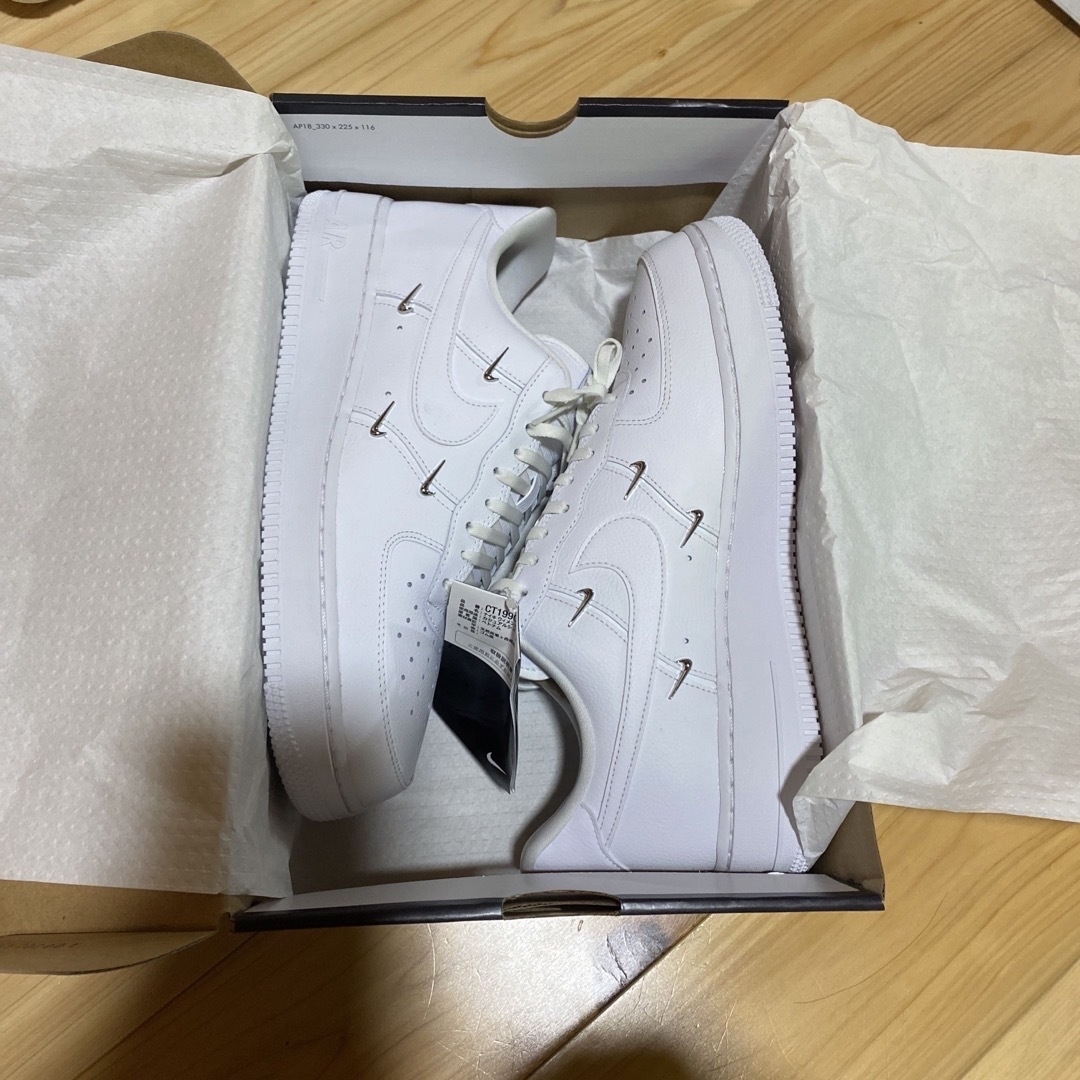 メンズNIKE air force1 07LX 新品　28cm