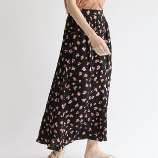 スピックアンドスパン(Spick & Span)の【GESTUZ】Print GZ Skirt(ロングスカート)