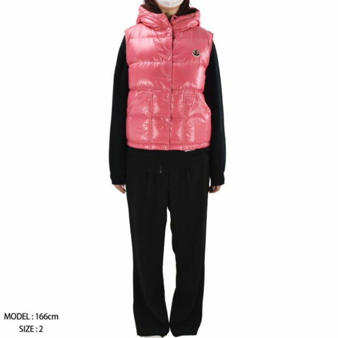 MONCLER(モンクレール)の【PINK】モンクレール ダウンベスト レディースのジャケット/アウター(ダウンベスト)の商品写真