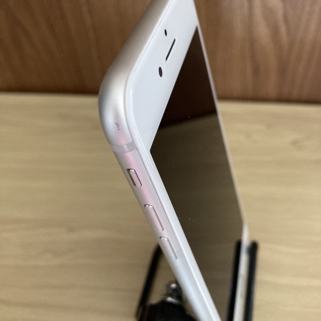 iPhone - iPhone8 64GB ジャンク SIMロック解除済みの通販 by かすがじ