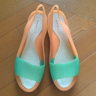 クロックス(crocs)のクロックス　サンダル(サンダル)