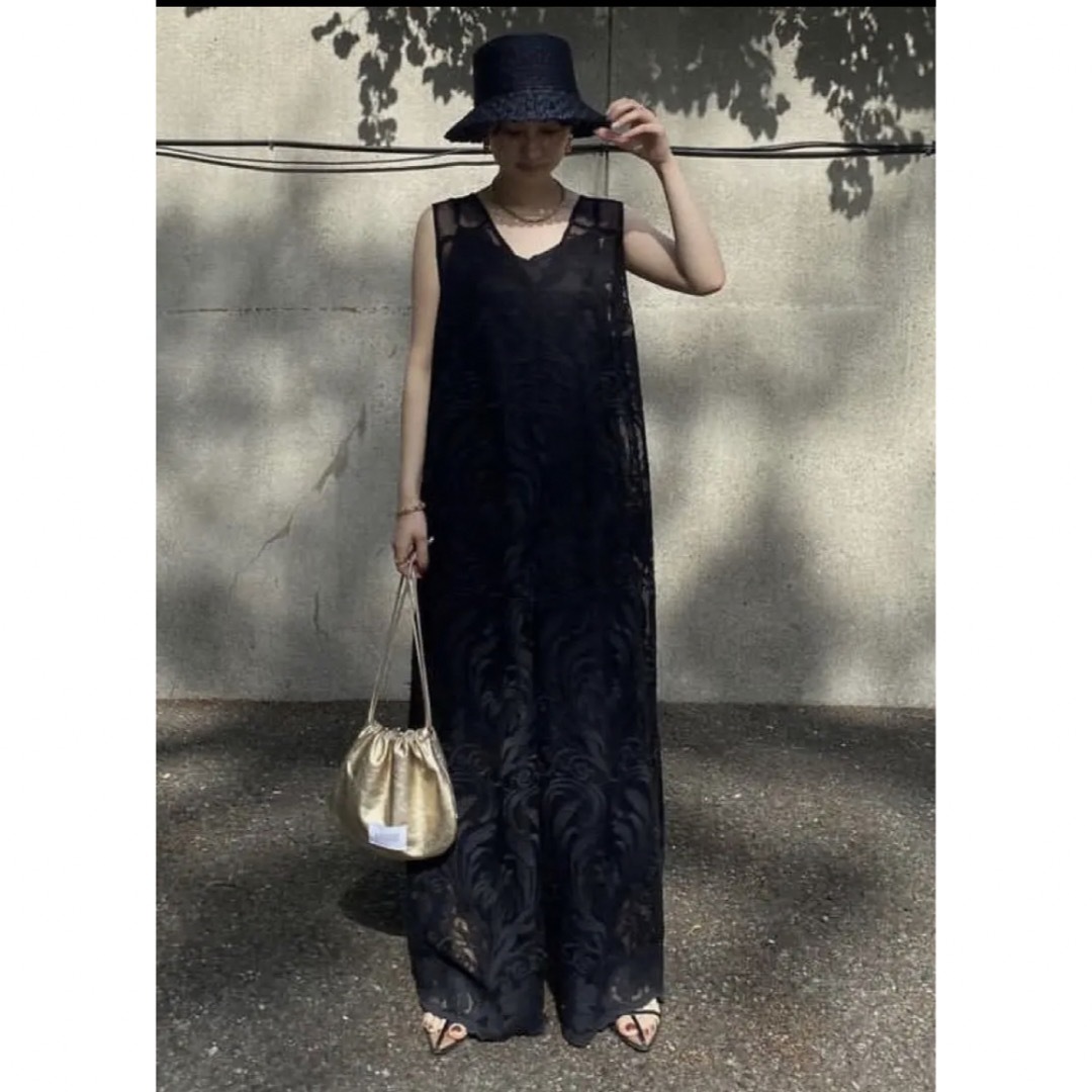 Ameri VINTAGE - CHLOE V NECK ROMPERSの通販 by ラクマ|アメリ
