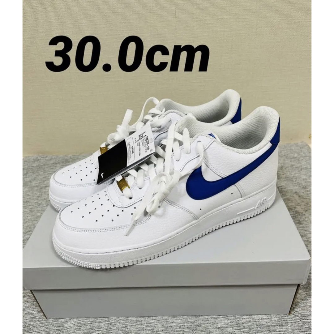 NIKE(ナイキ)のナイキ エアフォース1 '07 LO 白 青 DM2845-100 30.0cm メンズの靴/シューズ(スニーカー)の商品写真