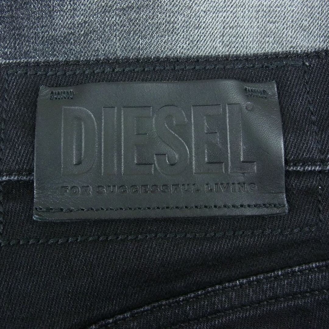 DIESEL(ディーゼル)のDIESEL ディーゼル 009HY D-STRUKT SLIM スリム デニム パンツ ブラック系 28【中古】 メンズのパンツ(その他)の商品写真