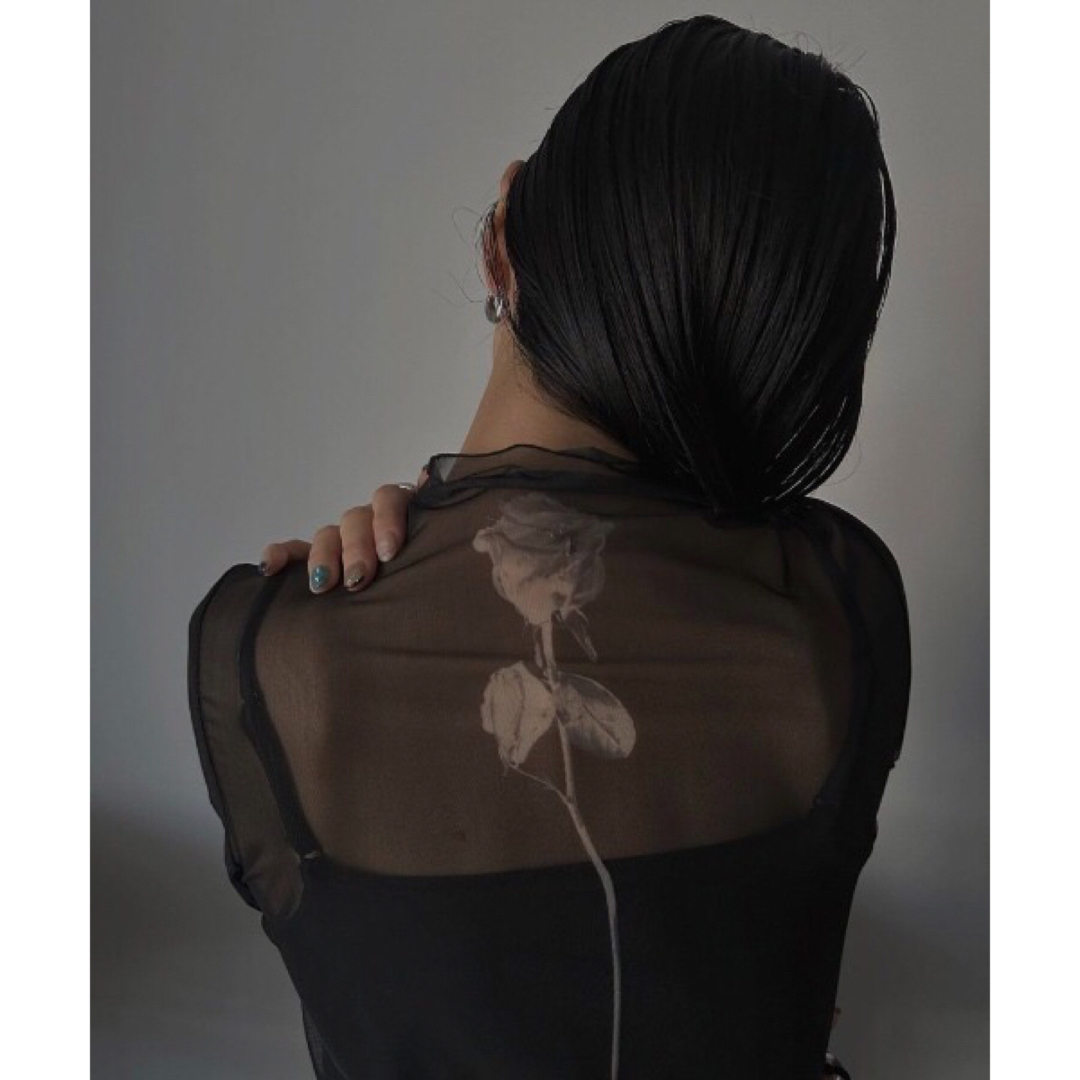 AMERI MEDI FLOWER TATTOO SHEER TOP - Tシャツ/カットソー(七分/長袖)