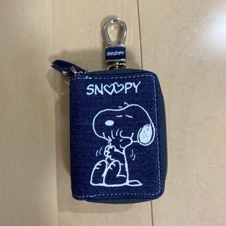 スヌーピー(SNOOPY)の新品　スヌーピー　スマートキーケース(キーケース)