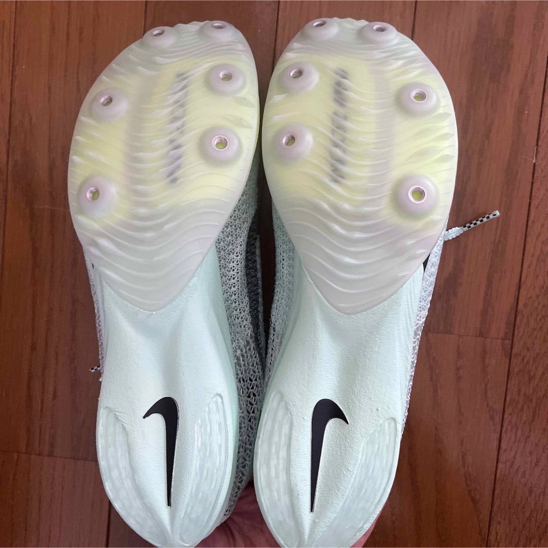 NIKE - 新品 ナイキ エアズームヴィクトリー 27.0cmの通販 by