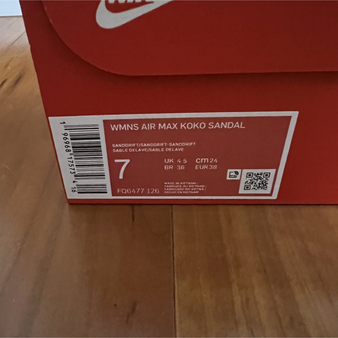 NIKE(ナイキ)のナイキ ウィメンズ エアマックスココ サンダルサンドドリフト 24cm レディースの靴/シューズ(サンダル)の商品写真