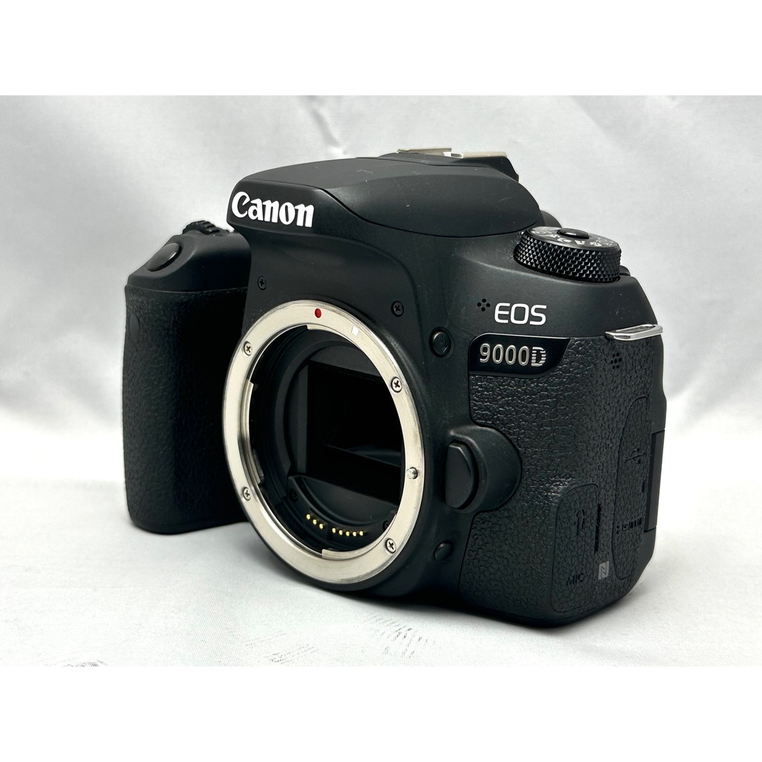 ショット数3,600枚！Canon EOS 9000D ダブルズームレンズキット