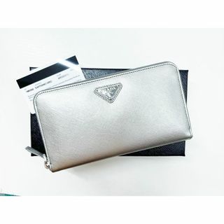 プラダ(PRADA)の美品　PRADA　プラダ　トライアングルロゴ　サフィアーノ　ラウンド長財布(財布)