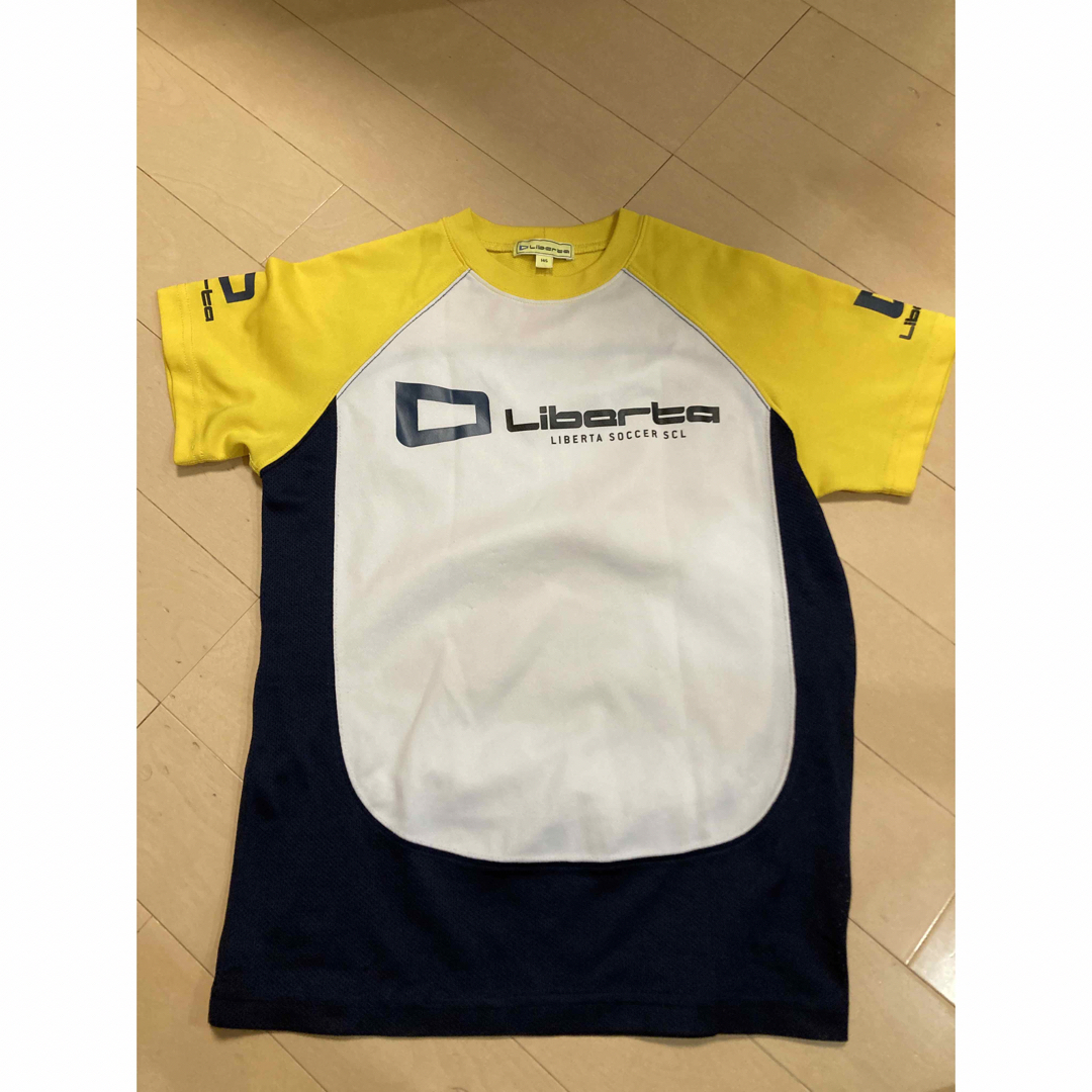 LIBERTA(リベルタ)のリベルタサッカーTシャツ&ハーフパンツ スポーツ/アウトドアのサッカー/フットサル(ウェア)の商品写真