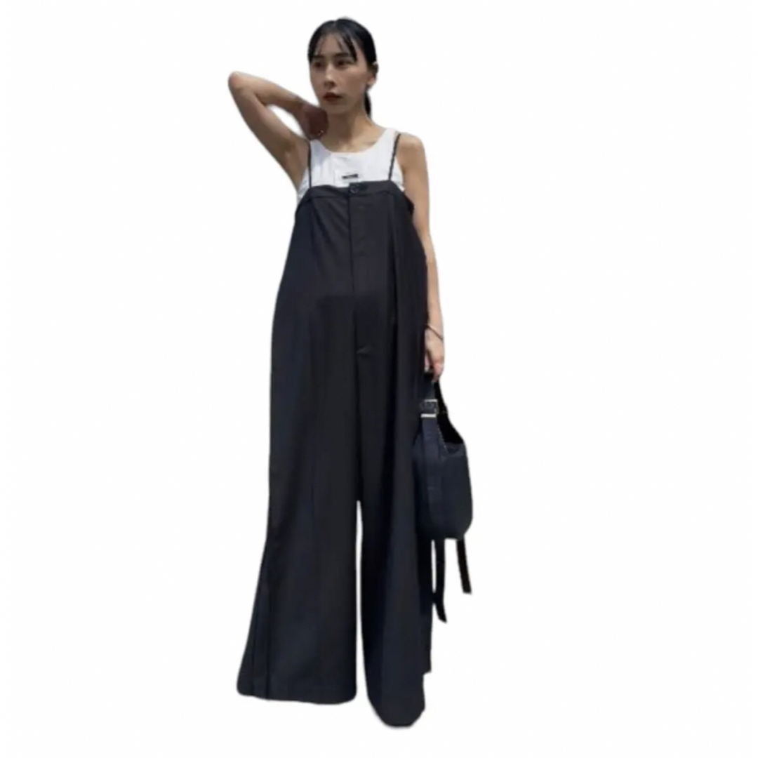 SIDE CUT OFF SUSPENDER PANTS