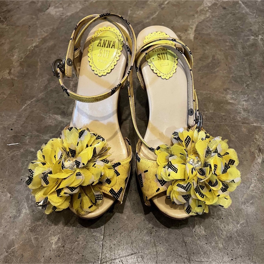 ANNA SUI(アナスイ)のANNA SUI 花柄　ザンダル　浴衣　フラワー　インポート　ナルシス　ザラ　 レディースの靴/シューズ(サンダル)の商品写真