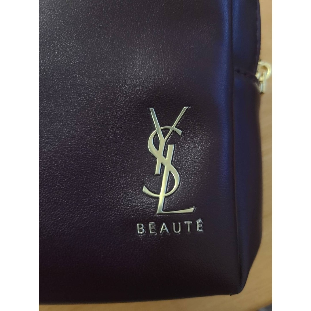 Yves Saint Laurent(イヴサンローラン)のイヴ・サンローラン　ポーチ レディースのファッション小物(ポーチ)の商品写真