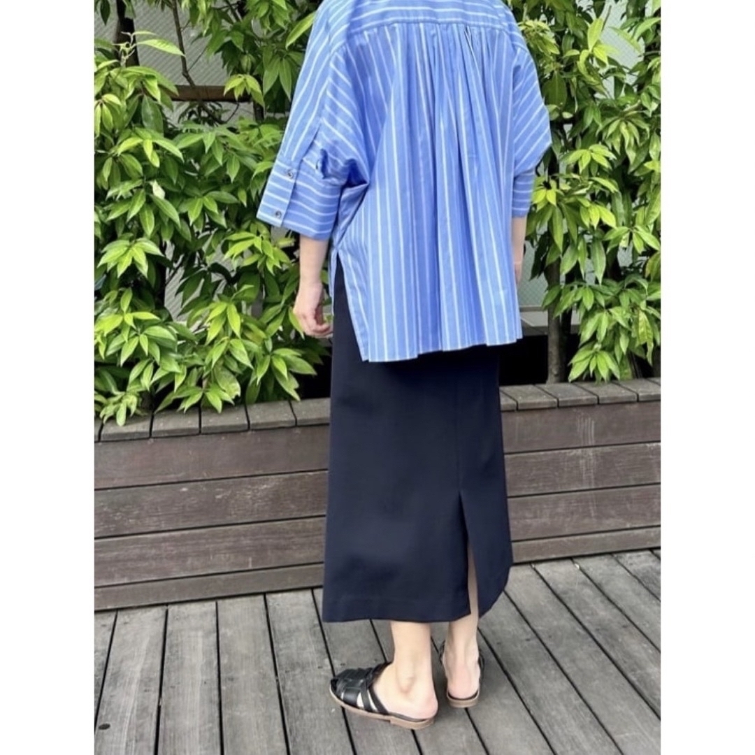 ADORE - 【美品】ADORE 23SS クリアポンチスカート ネイビー 38の通販