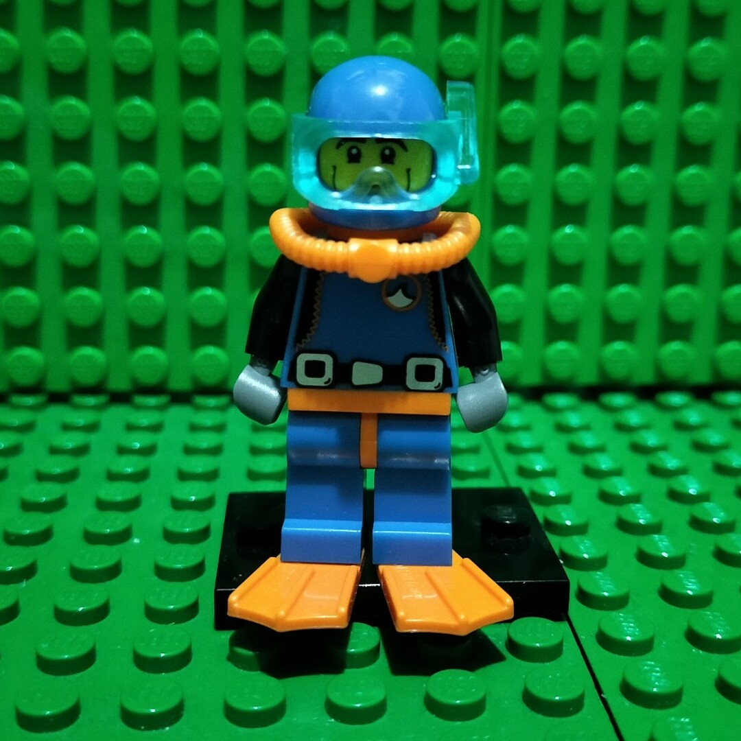 Lego(レゴ)のLEGO ミニフィギュアシリーズ 3体セット ダイバー ナース ラッパー エンタメ/ホビーのおもちゃ/ぬいぐるみ(その他)の商品写真