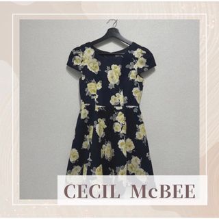 セシルマクビー(CECIL McBEE)のCECIL McBEE 花柄 ワンピース Mサイズ(ひざ丈ワンピース)